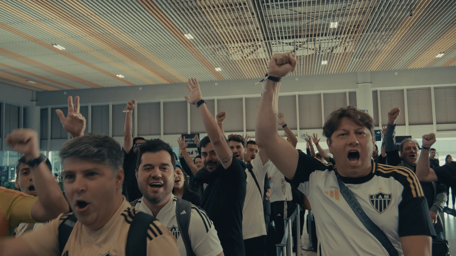 Grupo ZV em viagem esportiva na América do Sul